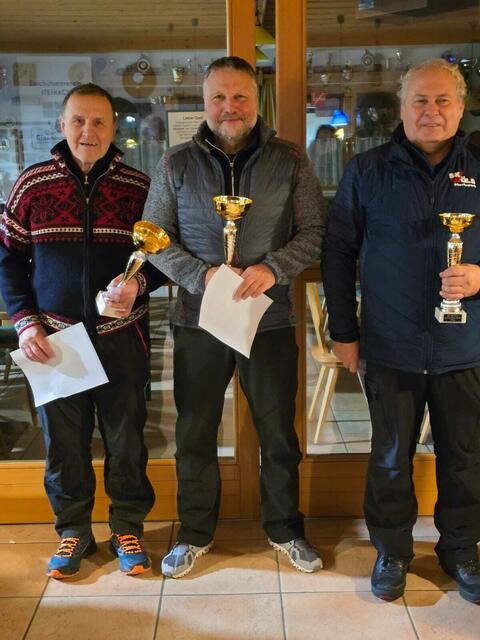 Der erfolgreiche Stockschütze qualifizierte sich für die Landesmeisterschaften. | Foto: privat