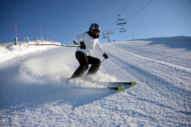 Die 18-Jährige fuhr ohne einen Skihelm. | Foto: Hannes Gsell