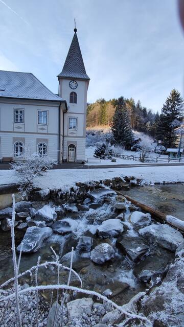 der Nassbach beginnt auch zu vereisen... | Foto: I.Wozonig