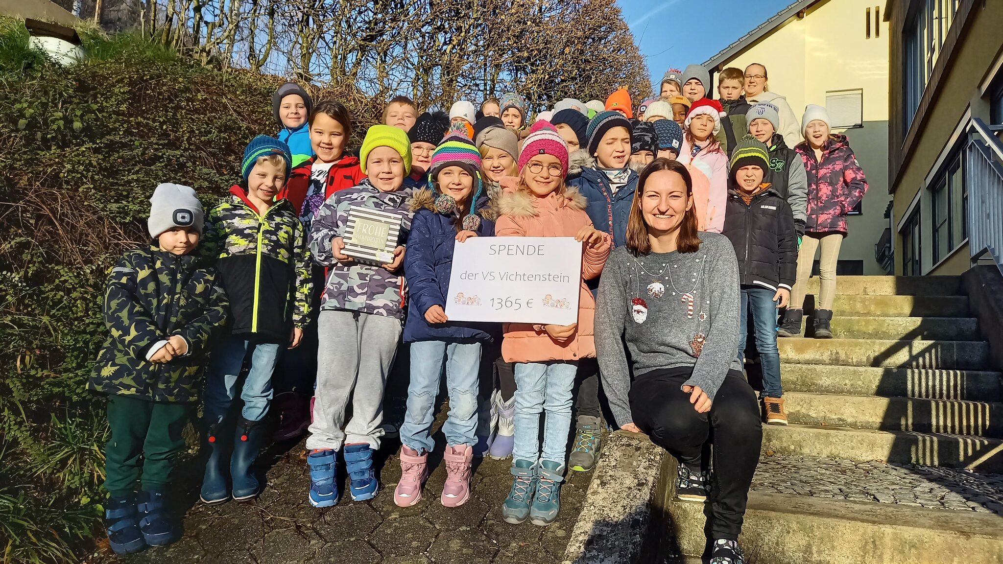 Mit-Weihnachtskarten-Spenden-f-r-Miriam-gesammelt