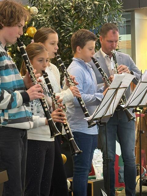 Die Ligister Musikschülerinnen und -schüler treten oft in der Öffentlichkeit auf. | Foto: Musikschule Ligist