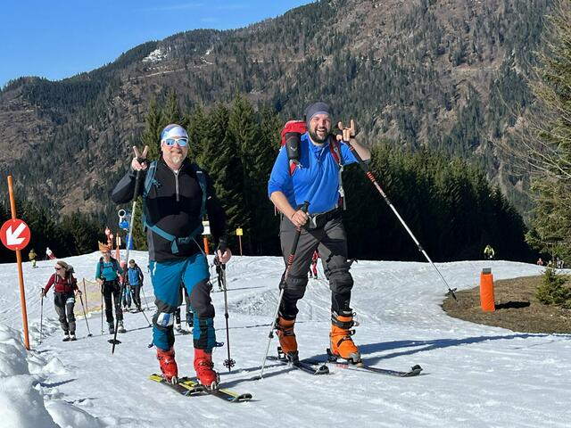 Gute Stimmung entlang der Atomic-Backland-Skitourenstrecke | Foto: Florian Radauer