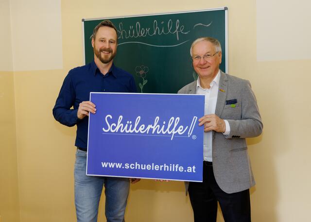 Joachim Edler mit Feldbachs Bürgermeister Josef Ober.  | Foto: Linshalm 