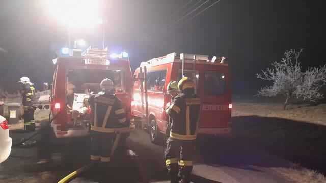 Der Brand konnte erfolgreich gelöscht werden. Es gab zwei Verletzte. | Foto: FF Salmannsdorf