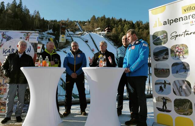 StR. Harald Sobe, Franz Wiegele, Rennleiter Christian Begutter, LH Peter Kaiser, Georg Overs und Dieter Mörtl | Foto: LPD Kärnten/Höher