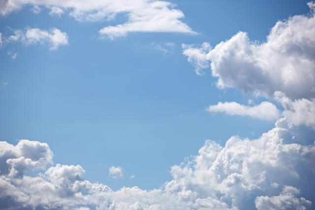 Das Wetterjahr 2024 ist das bisher wärmste, das Hobby-Meteorologe Franz Wimmer aus Wernstein seit 2008 mit seiner Messstation aufgezeichnet hat.  | Foto: Peopleimages / panthermedia.net
