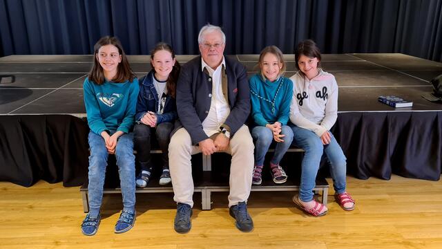 Begeisterte das kleine und große Publikum: der ORF-Journalist und Autor Christian Wehrschütz | Foto: KiDSCH