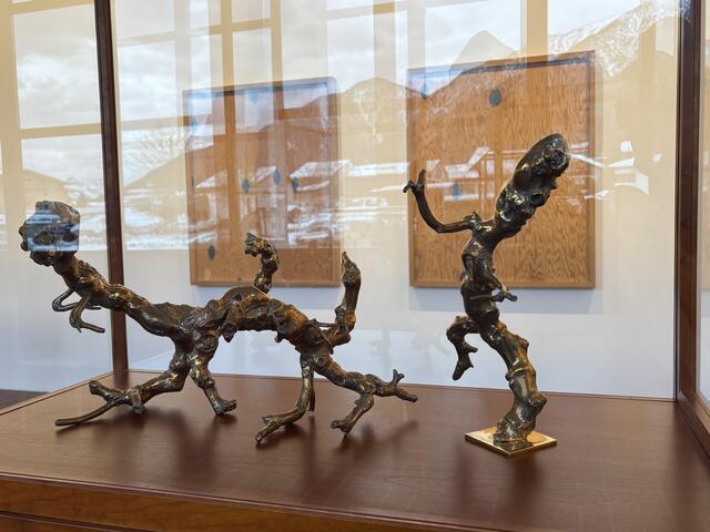 Von 1988 bis 2008 experimentierte Levine mit verschiedenen Medien – ihre Werke bleiben dabei stets tiefgründig und provokant. | Foto: Kendlbacher