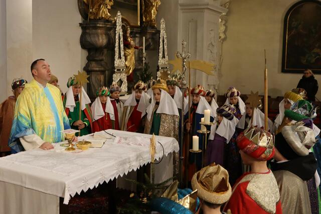 Das Vater unser sprachen die Könige um den Altar | Foto: Gerhard Langmann
