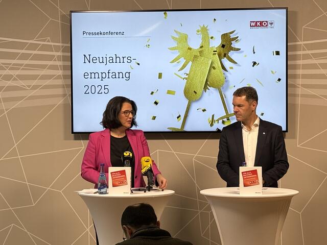 WK-Präsidentin Barbara Thaler und Patrick Weber, WK-Bezirksobmann Innsbruck-Land | Foto: MeinBezirk