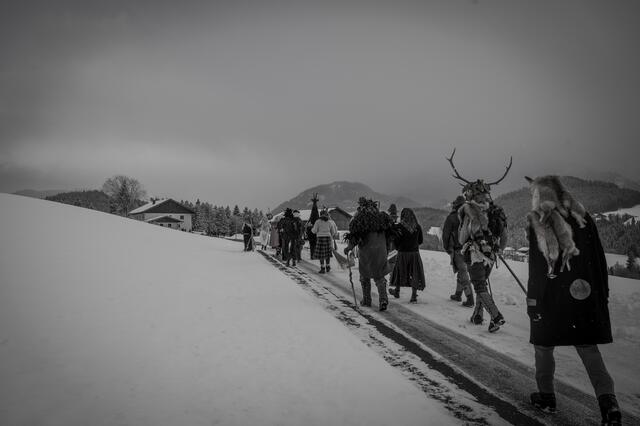 Hofbesuche der Abtenauer Perchten in Voglau-Abtenau. | Foto: Abtenauer Perchten e.V.
