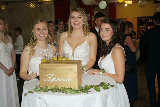 Die Maturanten des SZ Gmünd laden wieder zur Ballnacht. | Foto: Archiv