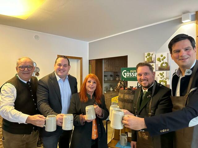 Leopold Schöggl, Philipp Könighofer, Eva Hechtner, Marco Triller und Hannes Amesbauer hielten heuer den Dreikönigs-Frühschoppen ab. | Foto:  FPÖ Bruck-Mürzzuschlag