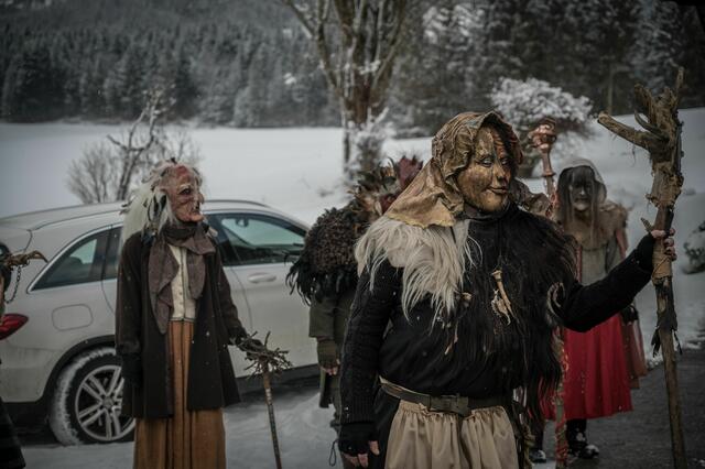 Hofbesuche der Abtenauer Perchten in Voglau-Abtenau. | Foto: Abtenauer Perchten e.V.