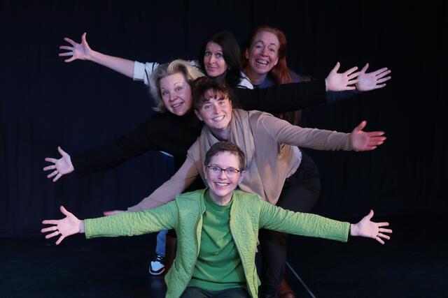 unser Team: Andrea, Katharina, Tina, Bea und Tanina
