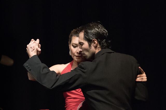 Lorena Mermelstein und Silvio Grand präsentierten Ende des vergangenen Jahres authentischen Tango Argentino fernab von Klischees in der Szene Salzburg. | Foto: Lorena Mermelstein