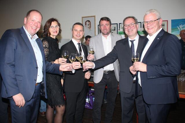 Die Gemeinde Schützen am Gebirge lud zum traditionellen Neujahrsempfang ins Gasthaus Leeb. | Foto: Gerhard Trucksitz