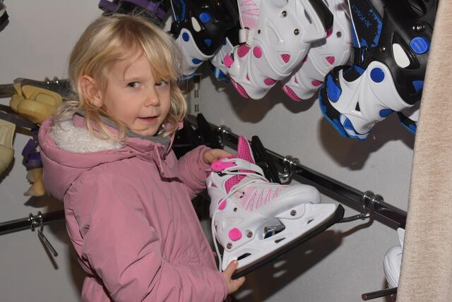 Eisarena Pabneukirchen beim Schützenhaus. | Foto: Zinterhof