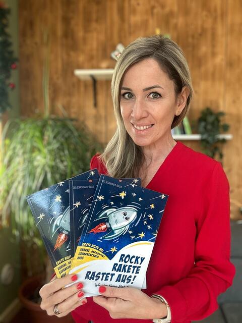 2024 veröffentlichte Iris Schachinger-Koller ihr erstes Buch "Rocky Rakete rastet aus". | Foto: Iris Schachinger-Koller
