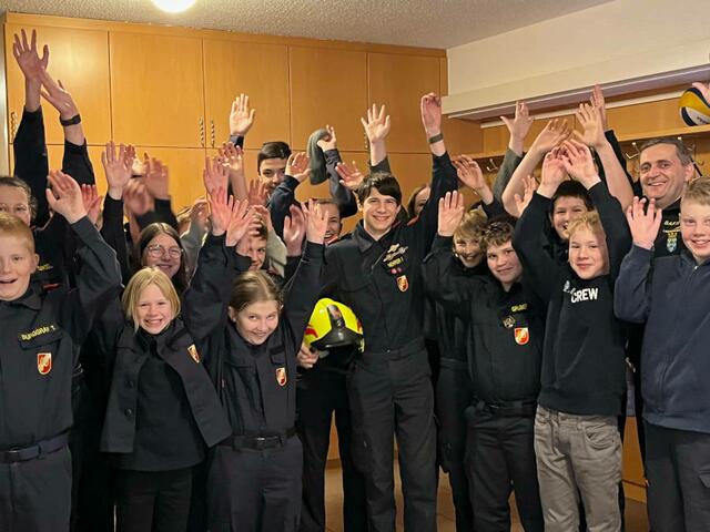 Die Freude bei den Kameraden der Feuerwehrjugend war groß. | Foto: FF Waidhofen/Thaya