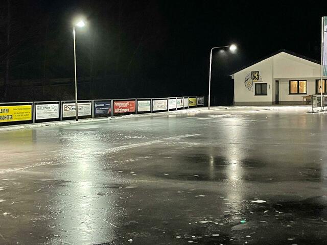 Eisarena Pabneukirchen. | Foto: Zinterhof