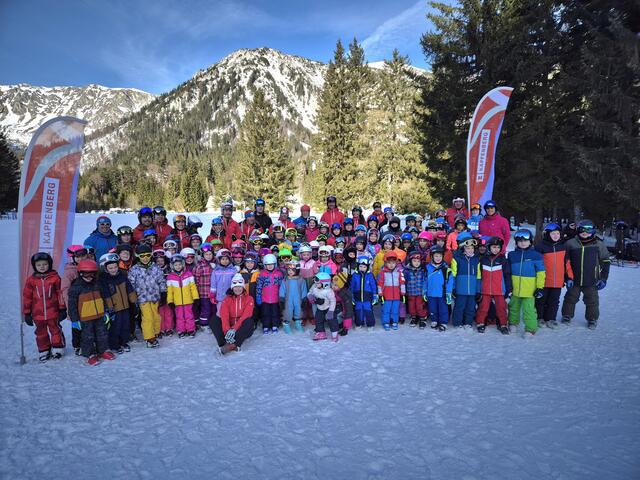 85 motivierte junge Skitalente übten fleißig am Seeberg. | Foto: Kapfenberger Skiverein