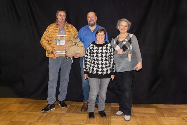 v.L. Martinschitz Alfred, Obmann Glanzer Alfred, Unterberger Waltraud, Nestler Andrea | Foto: Unterberger Franz