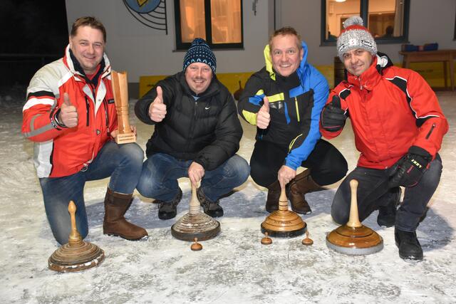 Eisarena Pabneukirchen beim Schützenhaus. | Foto: Zinterhof