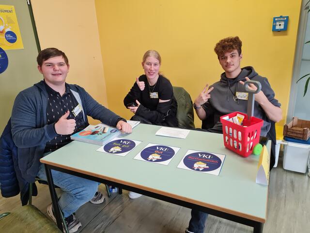 Roland Mauthner, Lana Kraus und Kristof Kelemen bei der VKI Testreihe | Foto: HAK Deutschlandsberg