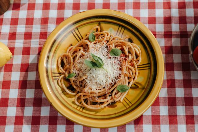 Österreichs Lieblings-Pastasauce ist die klassische Bolognese, gefolgt von Carbonara. | Foto: Pexels/Ron Lach