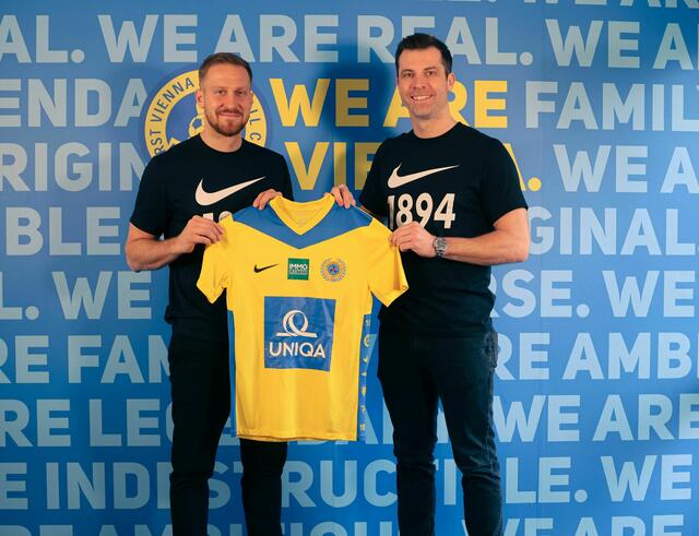 Sportdirektor Andreas Ivanschitz (r.) mit dem neuesten Vienna-Zugang Markus Rusek.  | Foto: First Vienna FC 1894