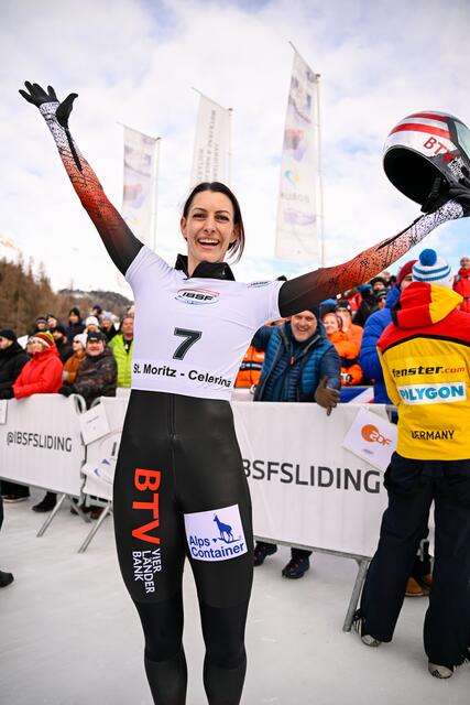 Mit Streckenrekord, Weltcup-Führung und Nervenstärke beeindruckt die Tirolerin Janine Flock in St. Moritz und rückt ihrem dritten Gesamtweltcup-Sieg näher. | Foto: IBSF