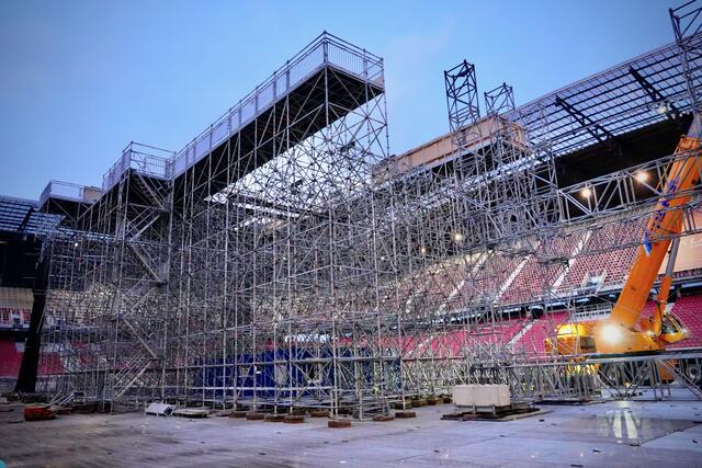 Das tonnenschwere Gerüst 