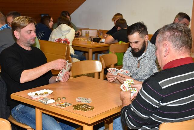 Spieleabend der FF Riedersdorf, Gemeinde Pabneukirchen. | Foto: Zinterhof