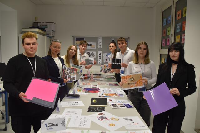 Innovative Produkt-Design-Ideen präsentierten Schülerinnen und Schüler der HLP Oberwart. | Foto: Michael Strini