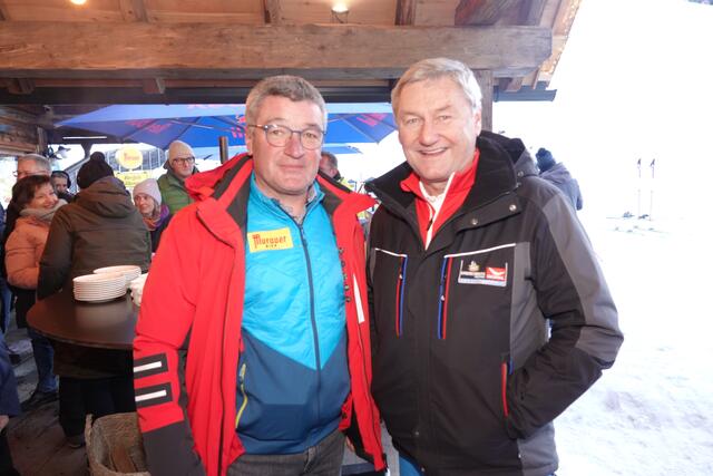 Brauerei-Chef Josef Rieberer mit Karl Fussi. | Foto: Blinzer, Verderber