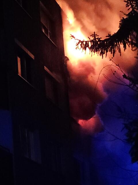 Zimmerbrand in Maria Enzersdorf mit zwei Todesopfern | Foto: FF Maria Enzersdorf / König