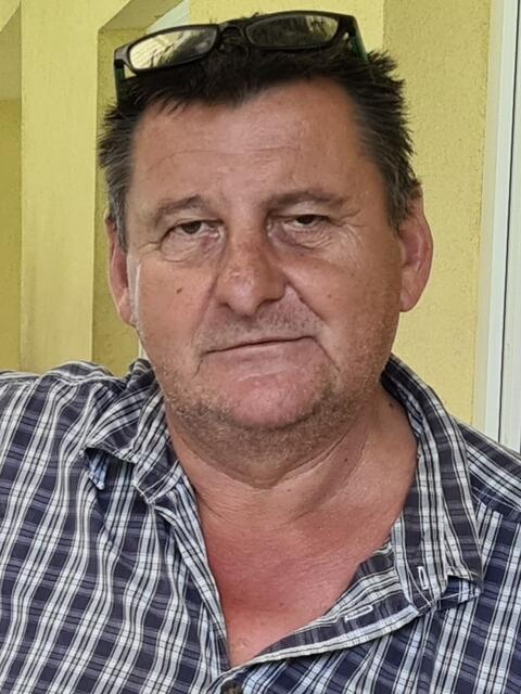 Stefan Szmolyan ist mit amputiertem Unterschenkel selbst Betroffener und fordert mehr Barrierefreiheit im Südburgenland.