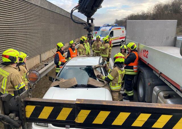 A1 musste nach dem Auffahrunfall vorübergehend gesperrt werden