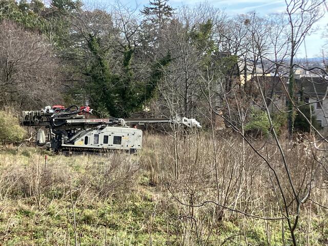 Das Gerät für die Probebohrung ist schon aufgefahren | Foto: Stockmann