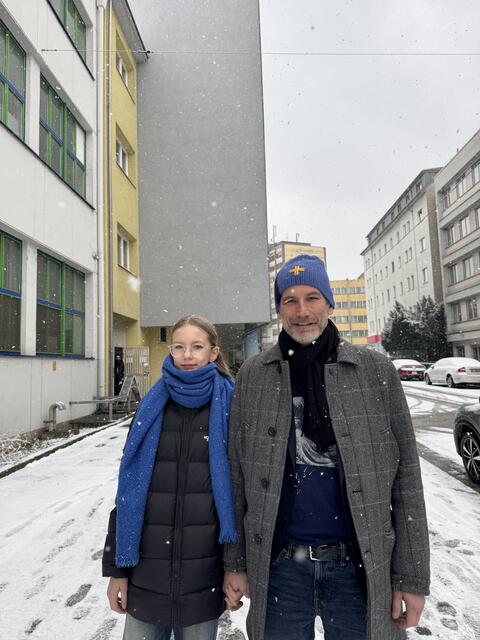 Linzplus-Gemeinderat Lorenz Potocnik mit seiner Tochter. | Foto: Team Fotokerschi.at/Kerschbaummayr