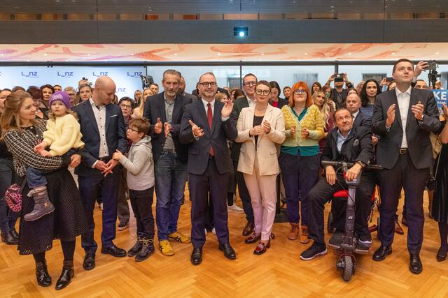 Mit Spannung wurden die Ergebnisse der Linzer Bürgermeisterwahl erwartet. MeinBezirk berichtet live aus dem Alten Rathaus. | Foto: Fotokerschi.at/Kerschbaummayr