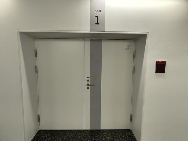 Der erste Prozesstag ist bis 15.30 Uhr im Saal 1 angesetzt. | Foto: Gernot Heigl