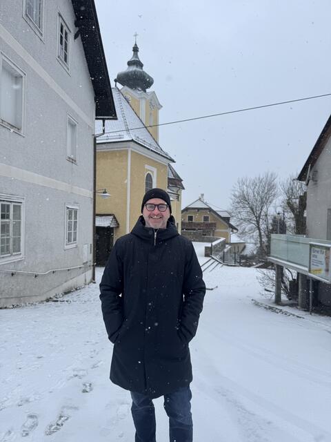 Der geschäftsführende Vizebürgermeister Dietmar Prammer (SPÖ) gab in St. Magdalena seine Stimme ab.  | Foto: Team Fotokerschi.at/Kerschbaummayr