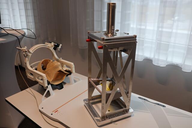 MATEO macht die Behandlung von Aderhaut-Melanomen mit Präzision, aber flexibler Montage möglich. | Foto: Kathrin Schauer