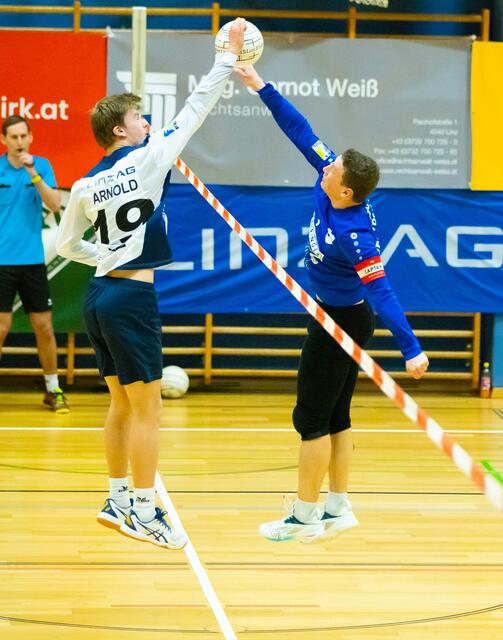 Am Samstagabend steht in der Hüttnerschule das Linzer Faustballderby zwischen Urfahr und Froschberg an. | Foto: FBC Linz AG Urfahr
