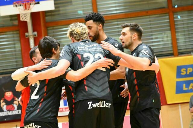Selbst die schnelle Teambesprechung konnte das Blatt nicht wenden. | Foto: Union Volleyball Raiffeisen Waldviertel
