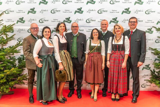 Bei der Fotowand ließen sich heuer zahlreiche Gäste ablichten. | Foto: Jan Edegger