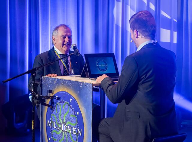 StR &amp; LtgAbg Franz Dinhobl mit dem Gildenpräsidenten Christian Guttmann bei der Millionenshow | Foto: R. Wehrl und M. Gartner