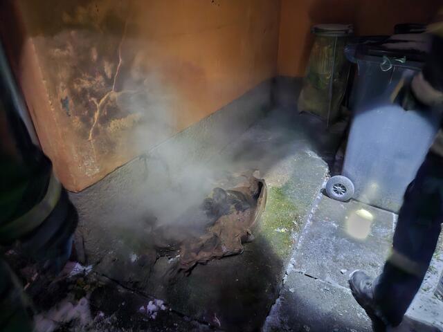 Die Kameraden der FF Wilhelmsburg-Stadt rückten zu einem Kleinbrand aus. | Foto: FF Wilhelmsburg-Stadt